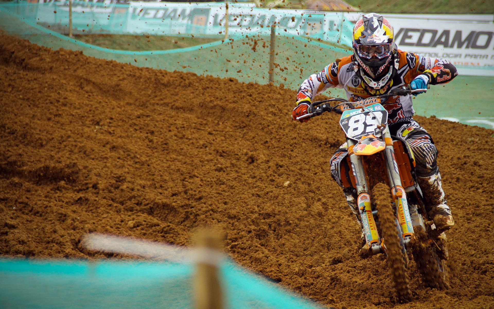 季后赛抢七之夜，巴斯托尼的制胜表现如何铸就传奇？