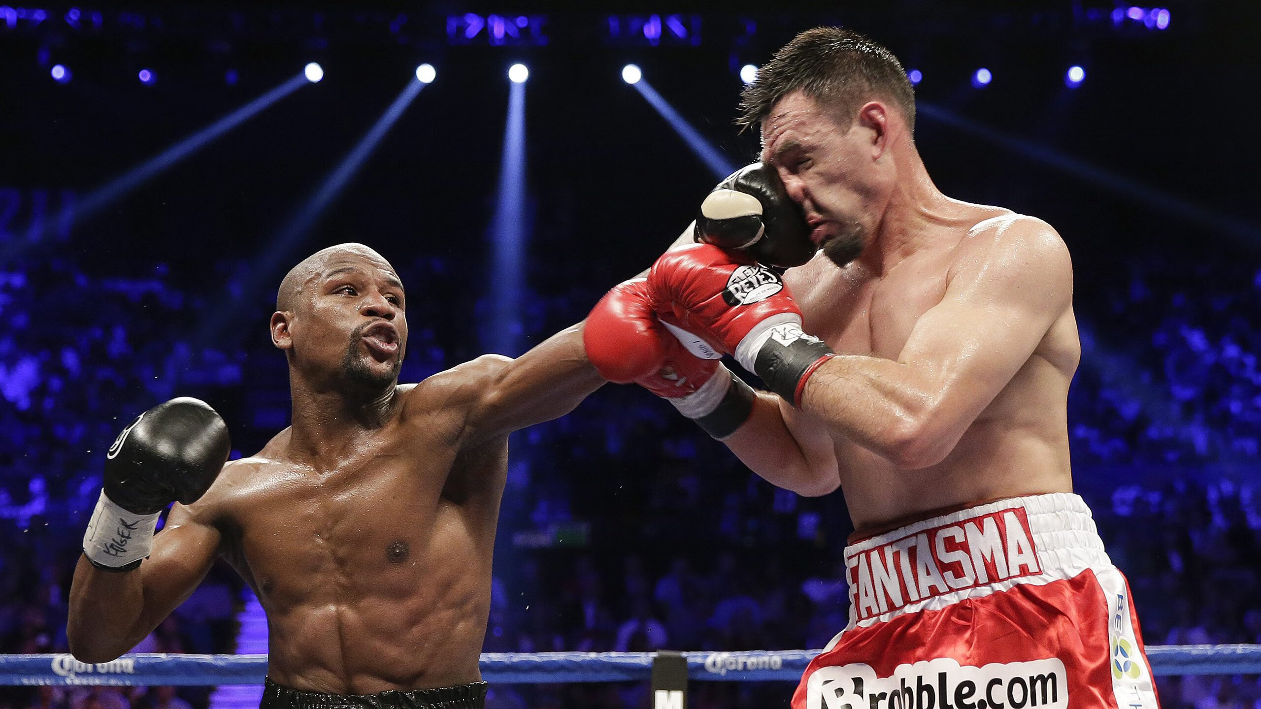 奇迹之夜，萨拉赫状态火热映衬巴萨史诗翻盘，曼联梦碎诺坎普